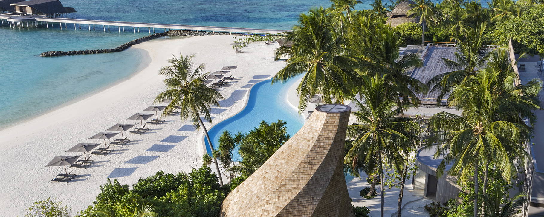 The Library - The St. Regis Maldives Vommuli Resort