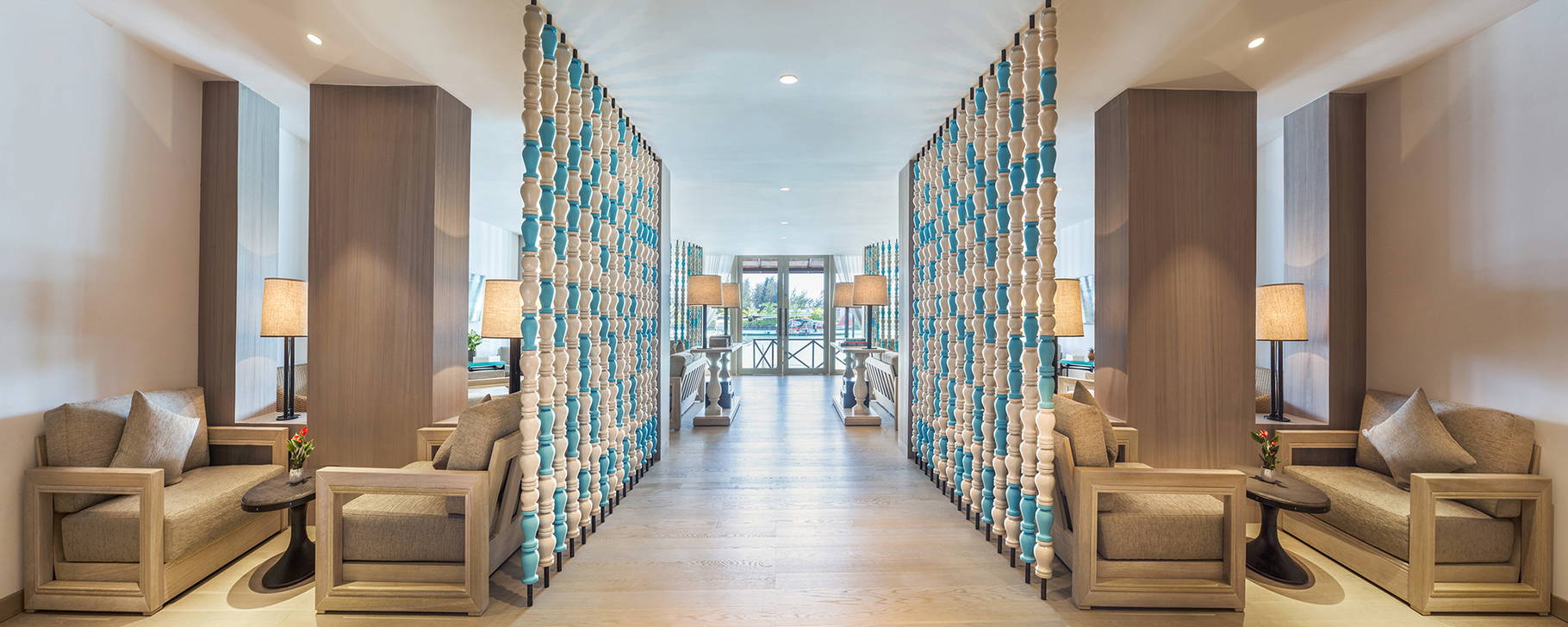Airport Lounge - The St. Regis Maldives Vommuli Resort