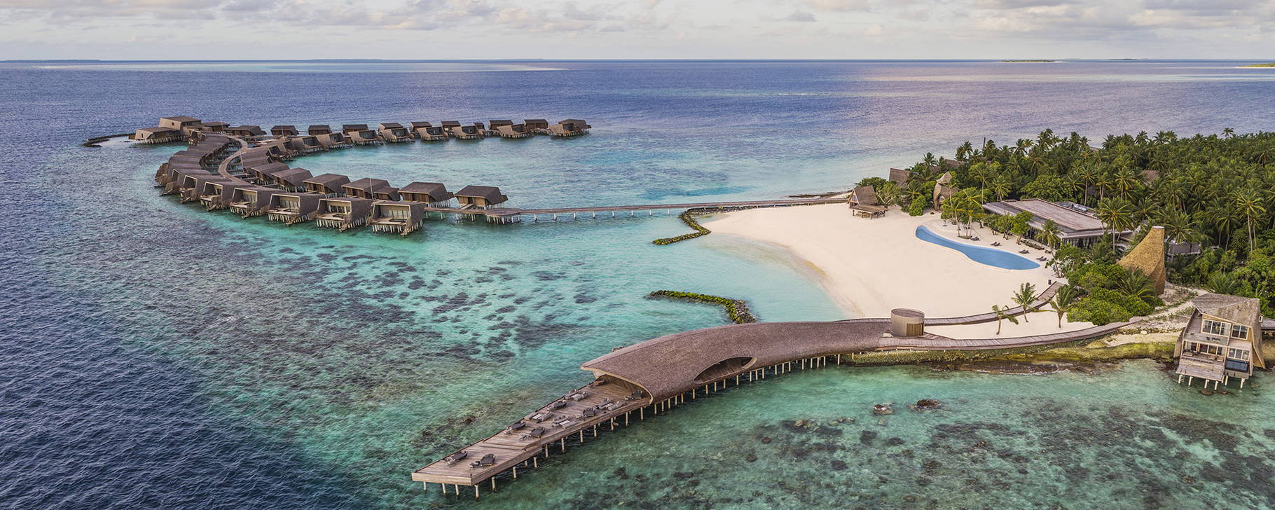 Insel - The St. Regis Maldives Vommuli Resort