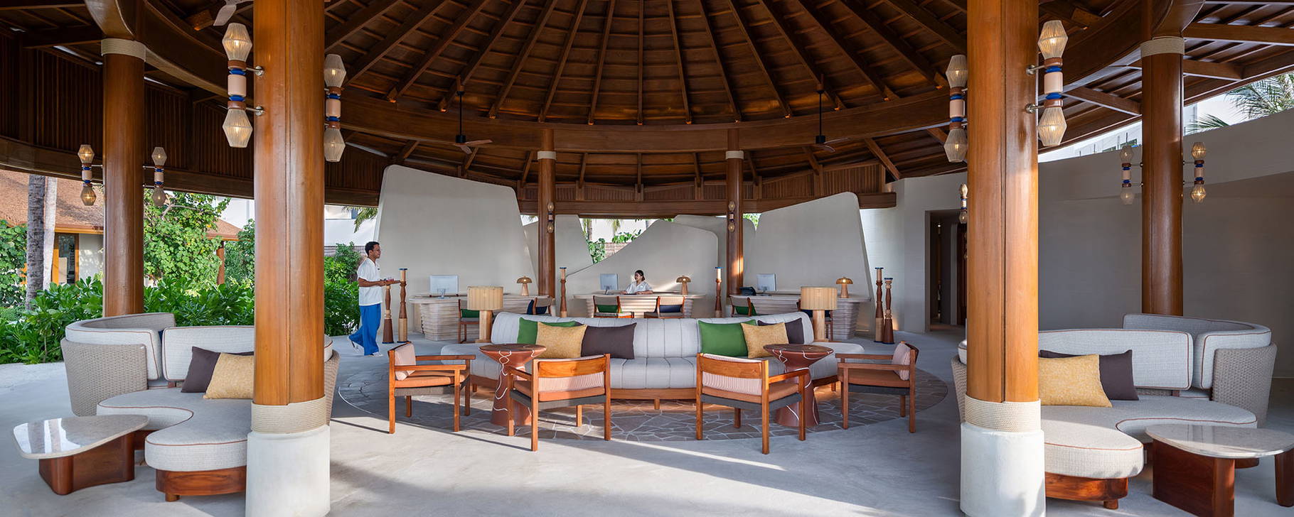 Lobby - Centara Grand Lagoon Maldives