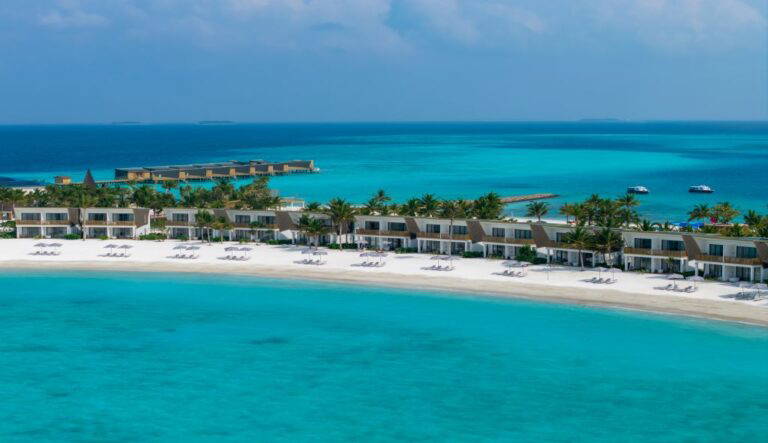 Centara Mirage Lagoon Maldives