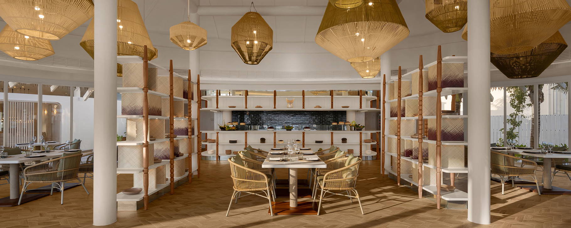 Suan Bua Restaurant - Centara Mirage Lagoon Maldives