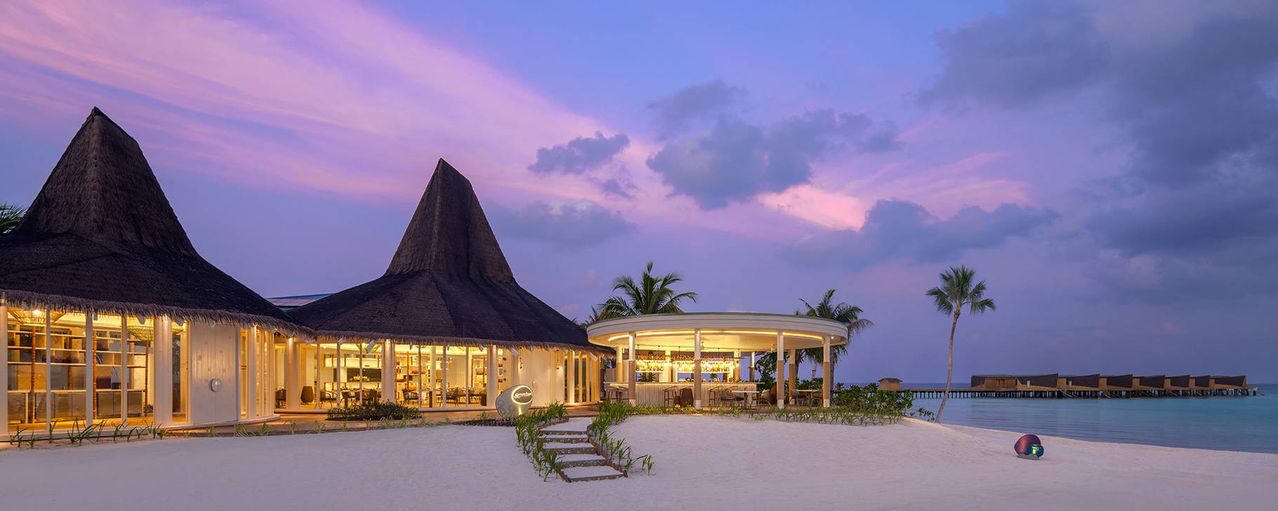 Suan Bua Restaurant - Centara Mirage Lagoon Maldives