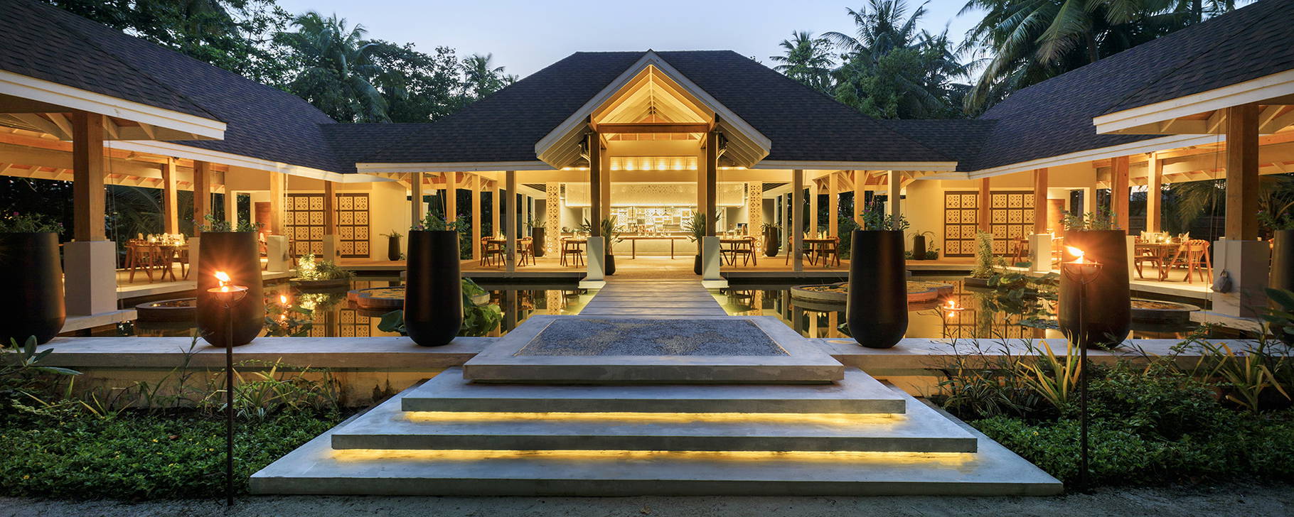 Hotelanlage - Niva Dhigali Maldives