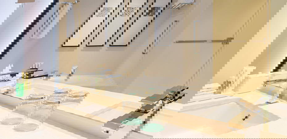 Deluxe Suite - Le Royal Meridien Beach Resort & Spa