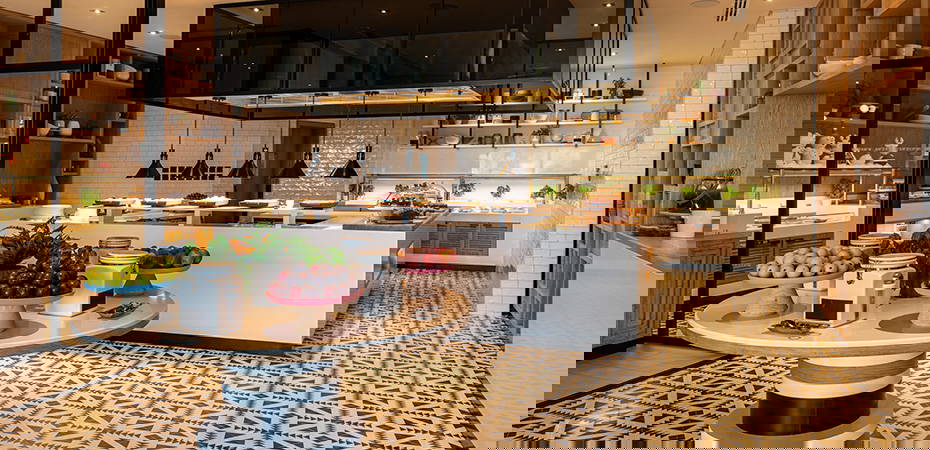 Royal Club Tower Sea View Room - Le Royal Meridien Beach Resort & Spa