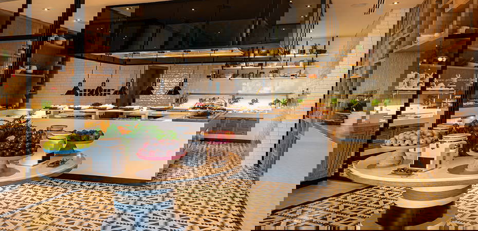 Royal Club Tower JBR View Room - Le Royal Meridien Beach Resort & Spa