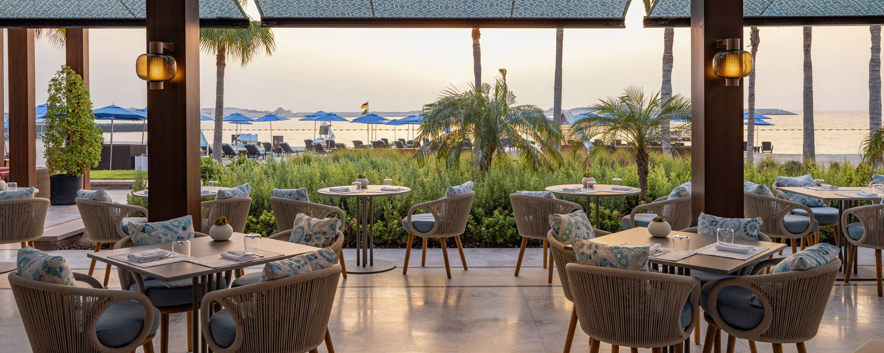 Restaurant - Four Seasons Resort Dubai at Jumeirah Beach