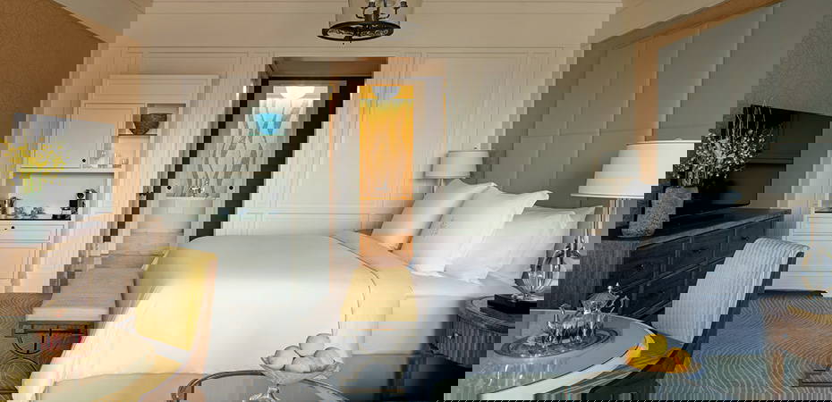 Deluxe City View Room - Four Seasons Resort Dubai at Jumeirah Beach