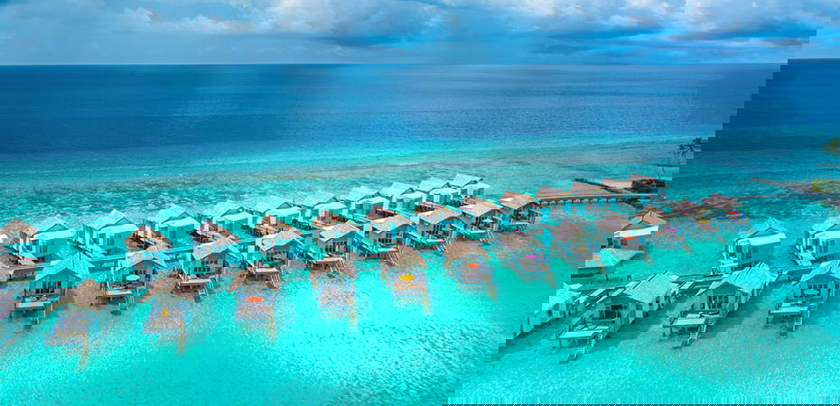 Diamond Overwater Pool Villa - Hard Rock Hotel Maledives