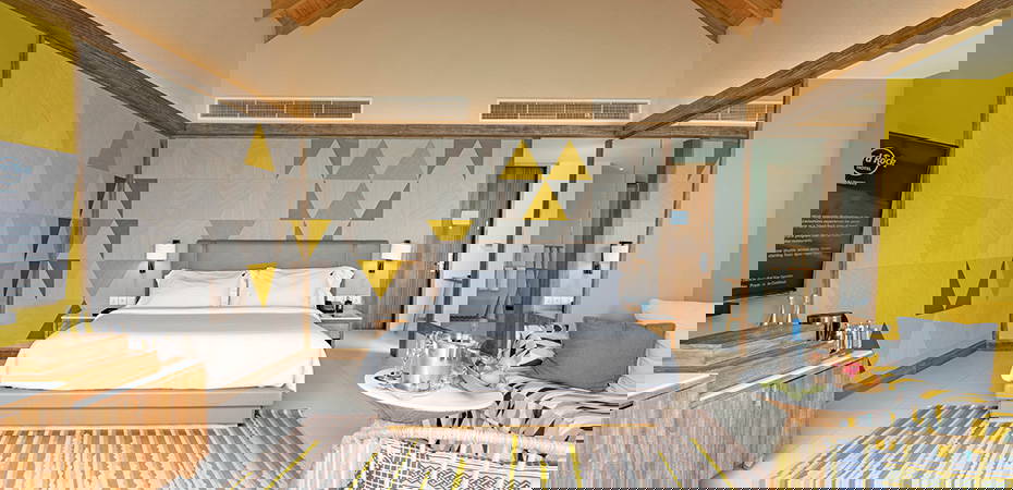 Diamond Overwater Pool Villa - Hard Rock Hotel Maledives