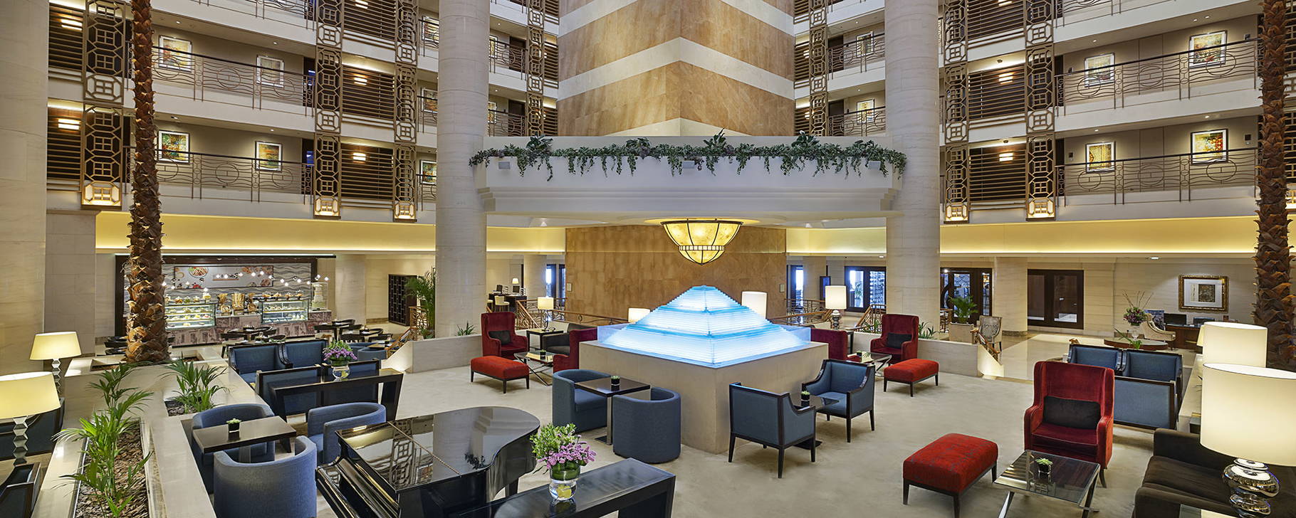 Hotel Lobby - Sheraton Dubai Creek Hotel & Towers