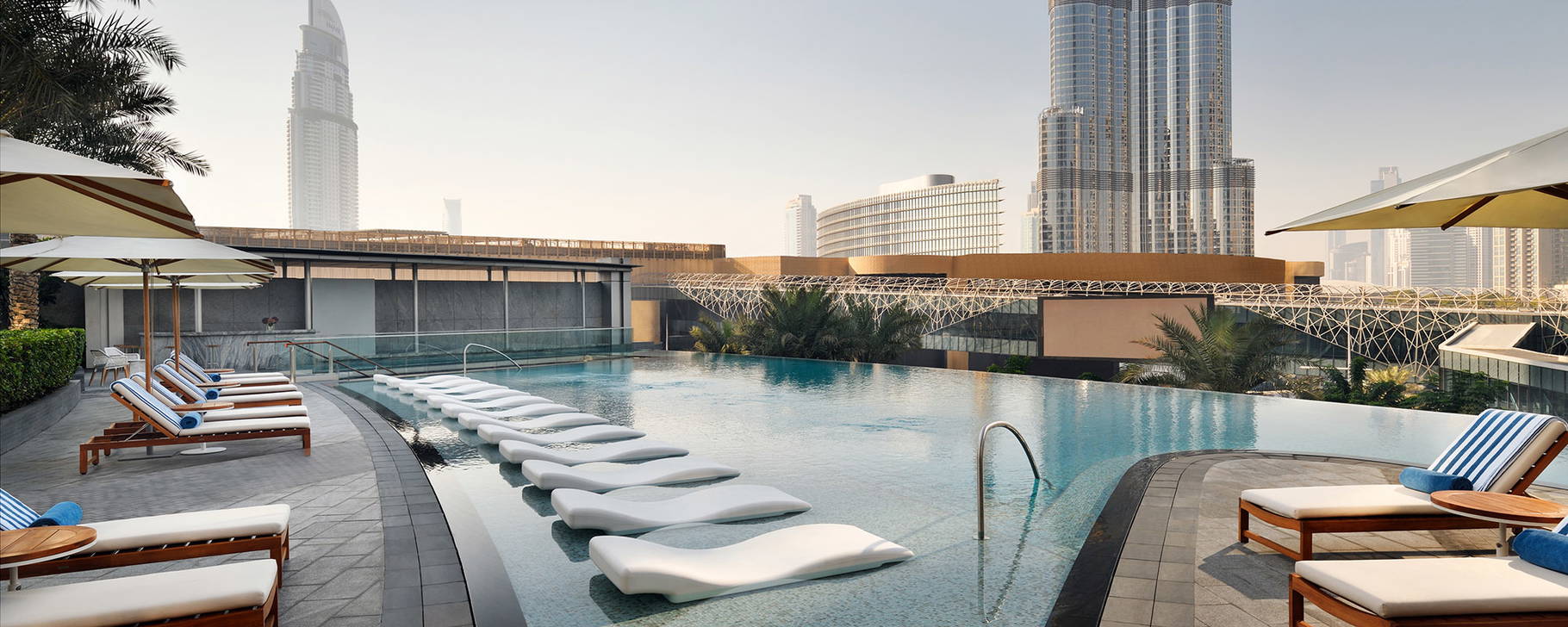 Hauptpool - Kempinski The Boulevard Dubai