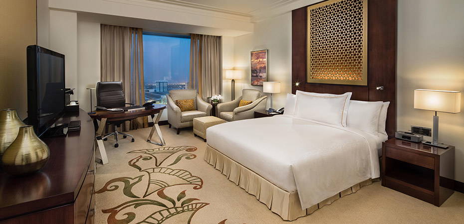 Deluxe Room Skyline View - Conrad Dubai