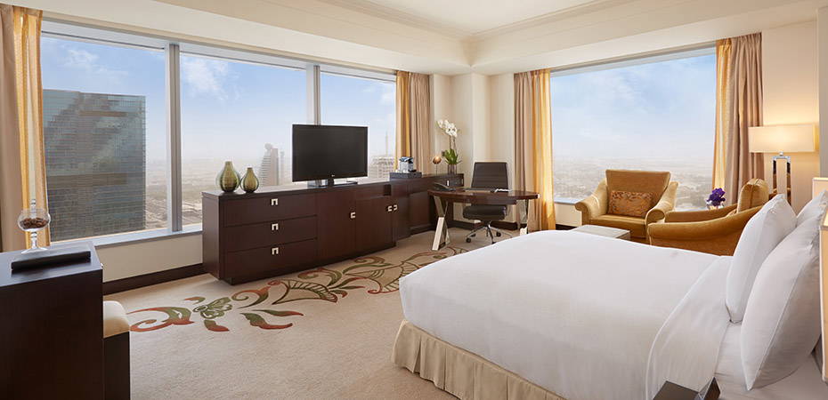 Deluxe Corner Room - Conrad Dubai