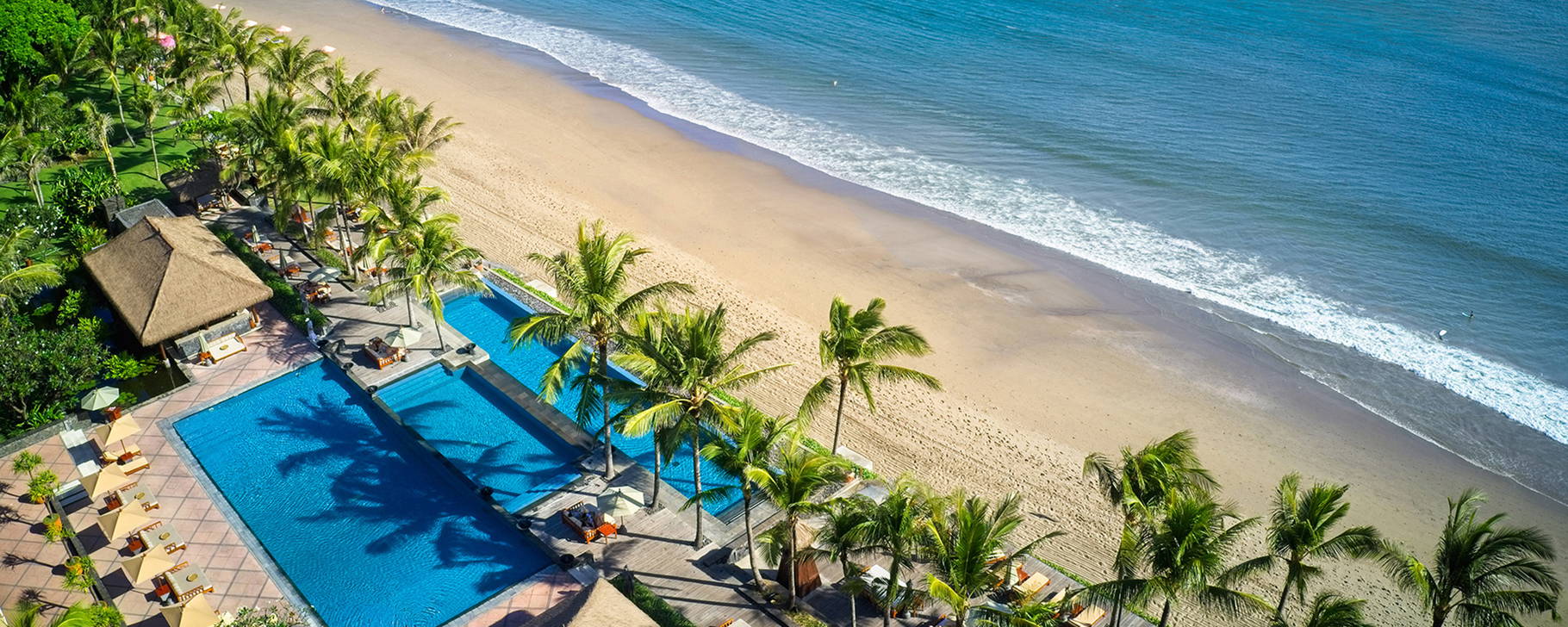 Pool und Strand - The Legian Seminyak, Bali