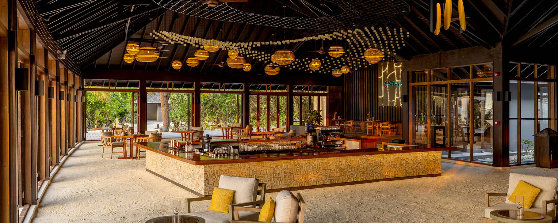Velu Bar - Nala Maldives by Jawakara