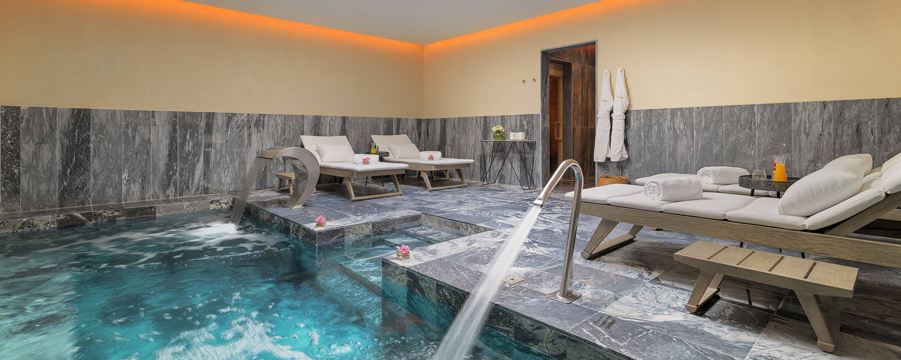 Spa-Pool - The One Palácio da Anunciada