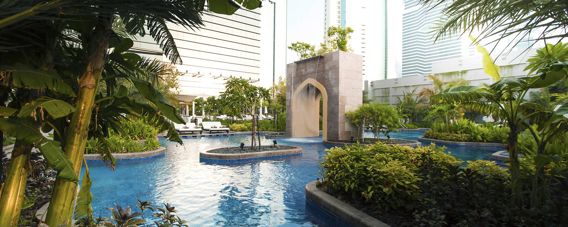 Bliss 6 Pool - Conrad Dubai