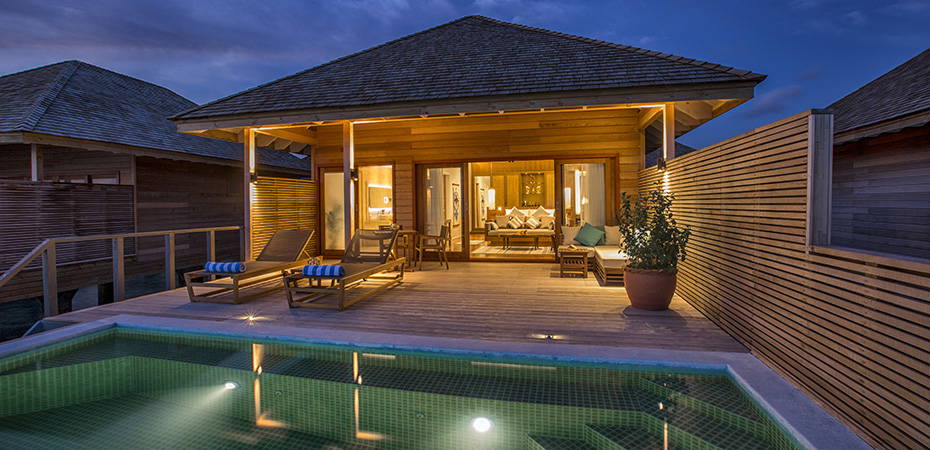 Ocean Pool Villa - Hurawalhi Island Resort