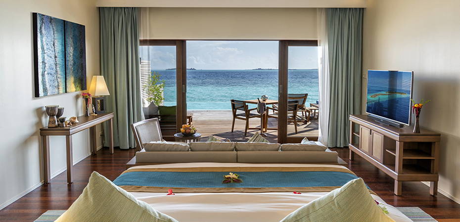 Ocean Pool Villa - Hurawalhi Island Resort