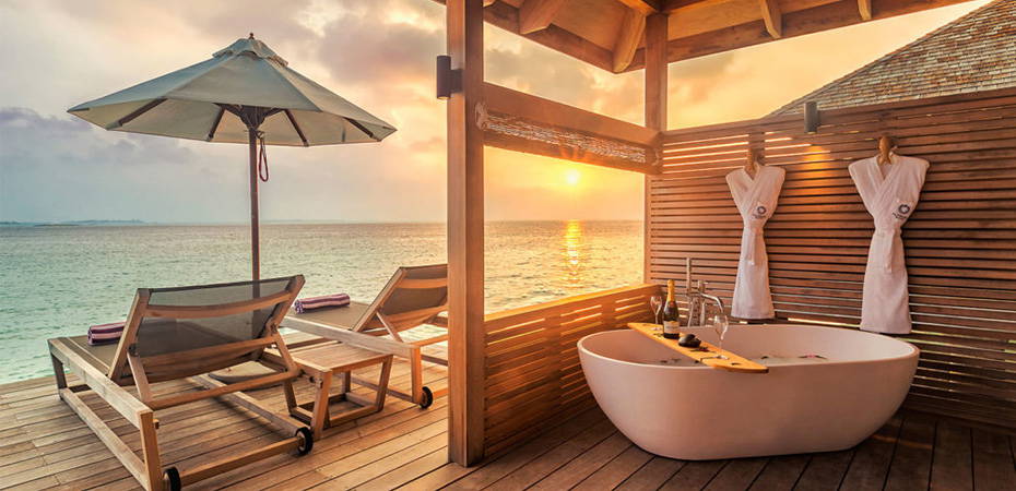 Romantic Ocean Villa - Hurawalhi Island Resort