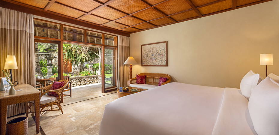 Luxury Lanai Room Partial Ocean View - The Oberoi Beach Resort, Bali
