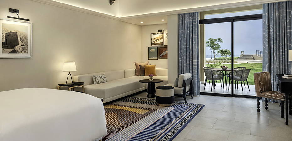 Magnifique One Bedroom Beachfront - Sofitel Al Hamra Beach Resort