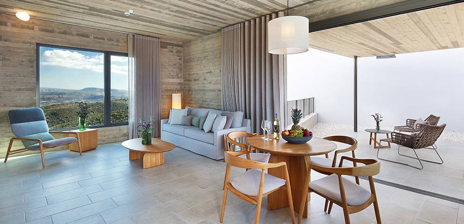 Ezousa Superior Suite - Minthis Resort