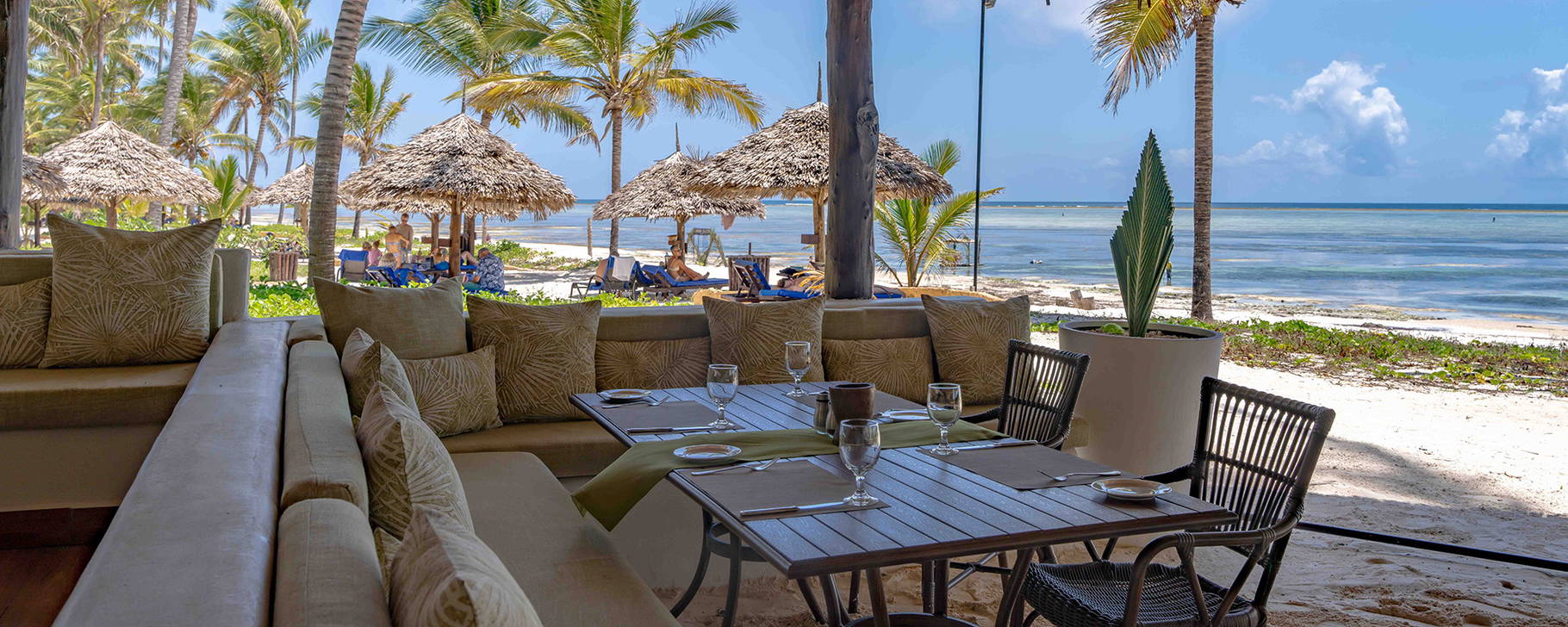 Dining - Breezes Beach Club & Spa Zanzibar