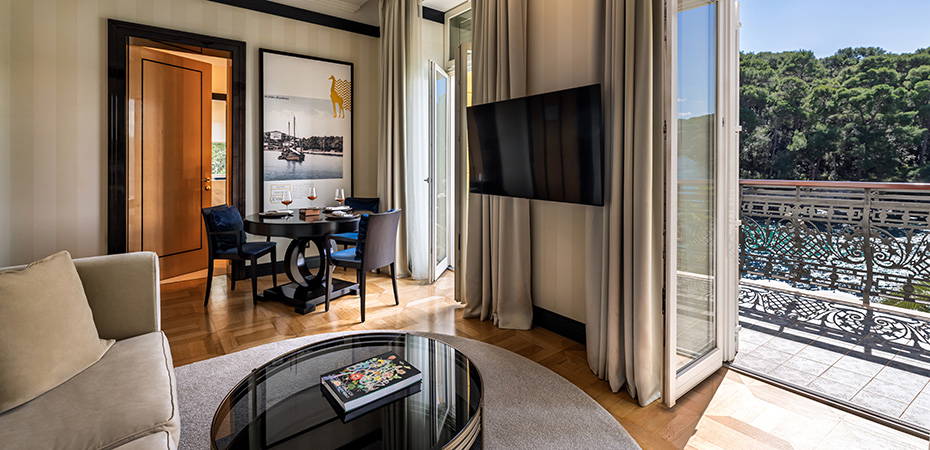 Augusta Grand Suite - Boutique Hotel Alhambra, an SLH Hotel