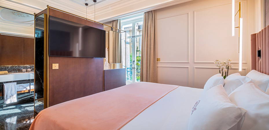 Deluxe Plus Room - Palacio Gran Vía, a Royal Hideaway Hotel
