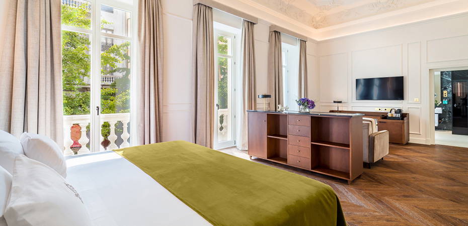 Junior Suite Alhambra - Palacio Gran Vía, a Royal Hideaway Hotel