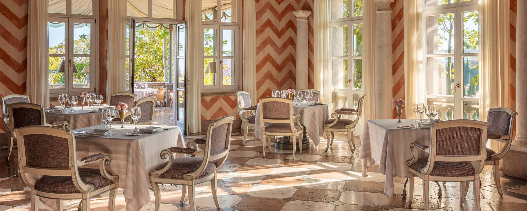 La Loggia Restaurant - Anantara Villa Padierna Palace Benahavís Marbella Resort