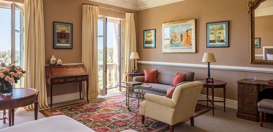 Wohnbereich - Junior Suite with Lake View - Anantara Villa Padierna Palace Benahavís Marbella Resort