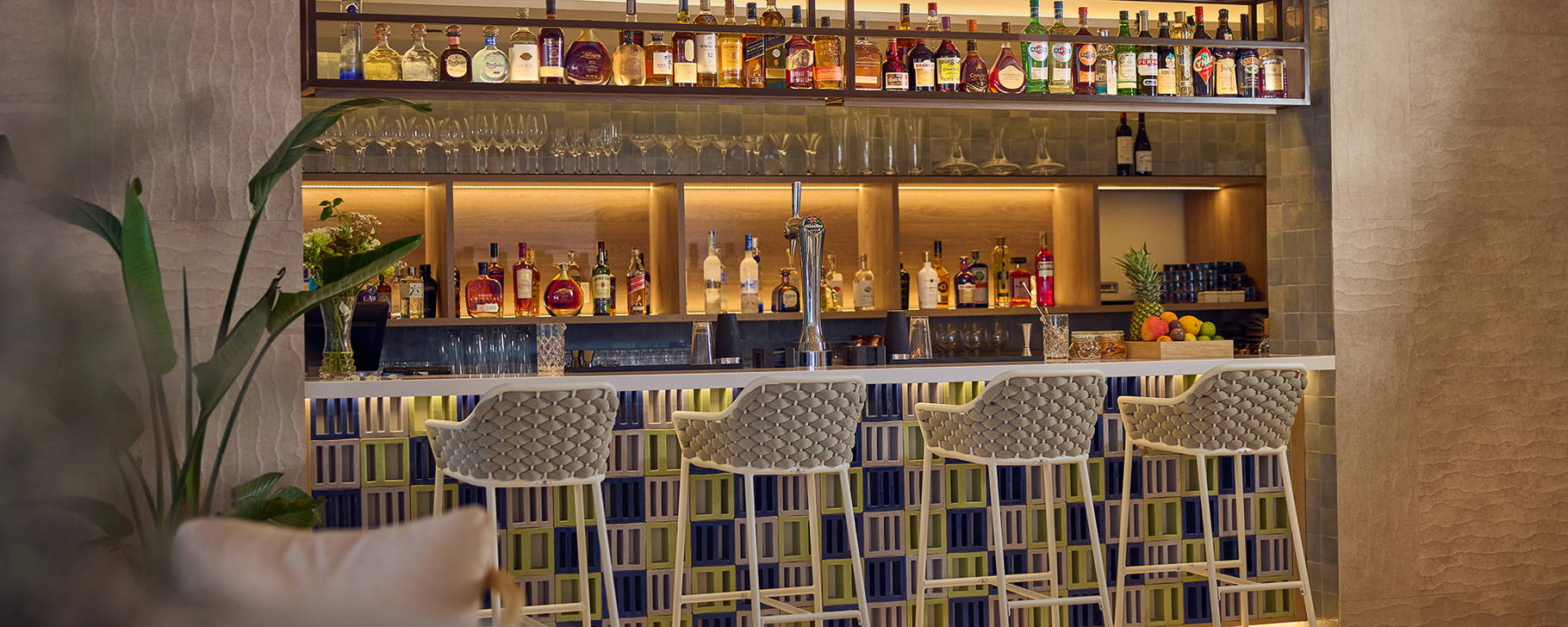 Lobby Bar - Cala San Miguel Ibiza Resort, Curio Collection by Hilton