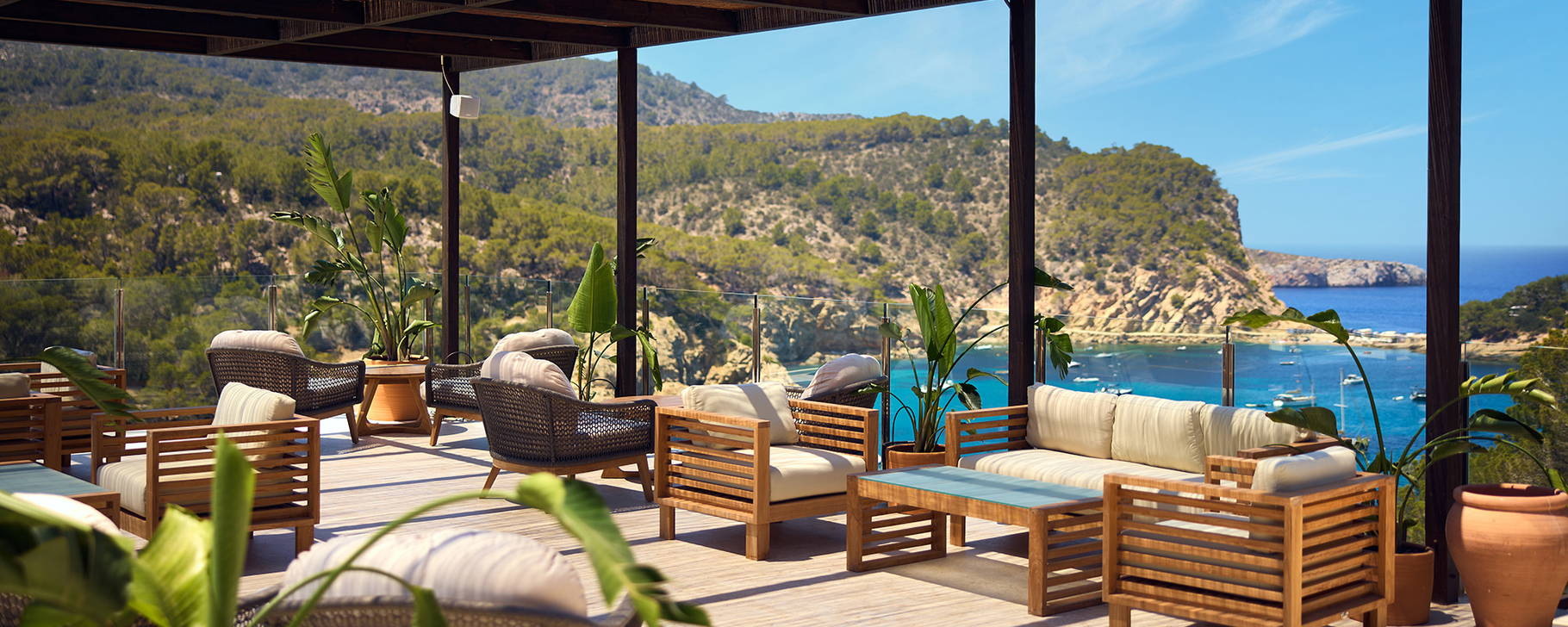 Terrasse - Cala San Miguel Ibiza Resort, Curio Collection by Hilton