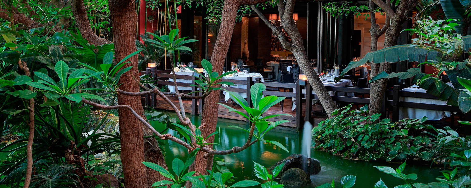 In Black Restaurant - Asia Gardens Hotel & Thai Spa