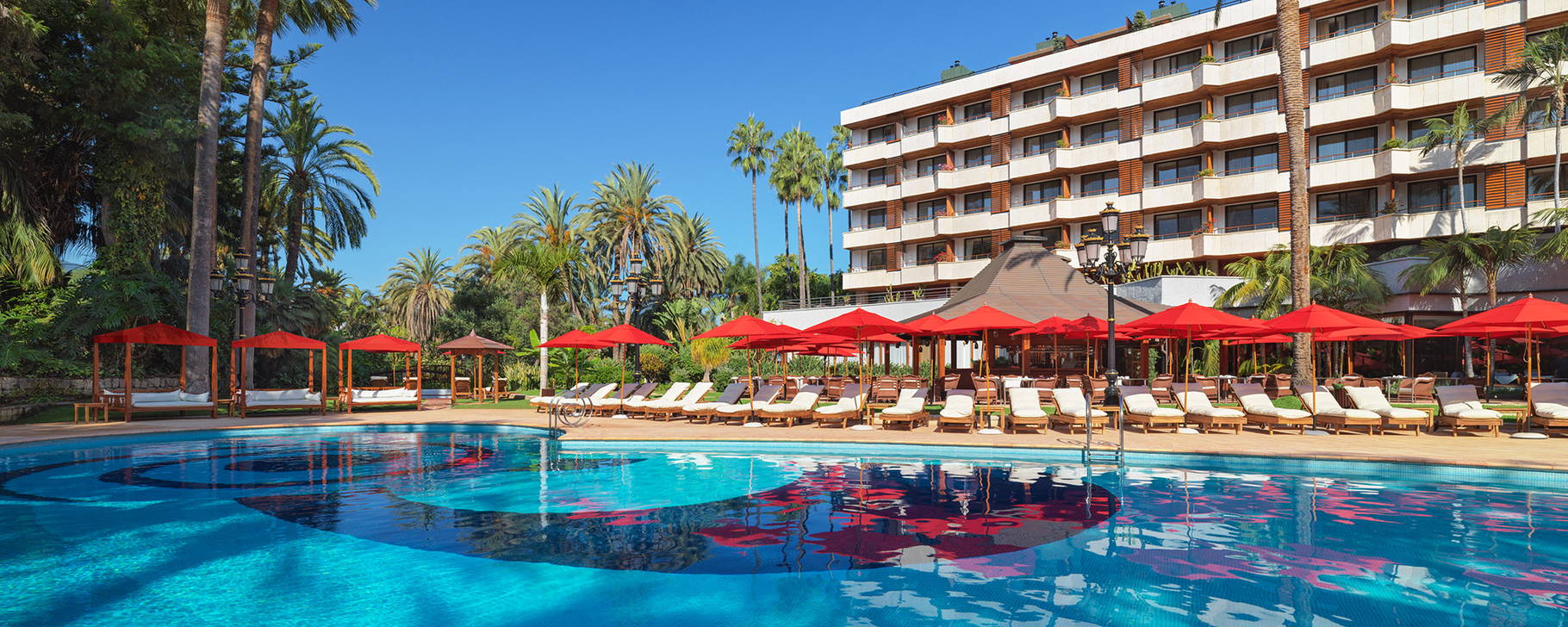 Hauptpool - Hotel Botanico