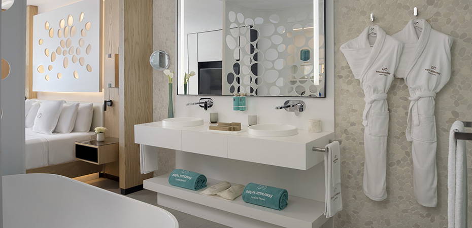 Junior Suite Sea Front with Panoramic View - Royal Hideaway Corales Beach - Adults Only
