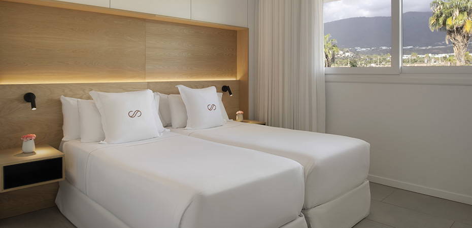 Deluxe Suite with 2 Bedrooms - Royal Hideaway Corales Suites