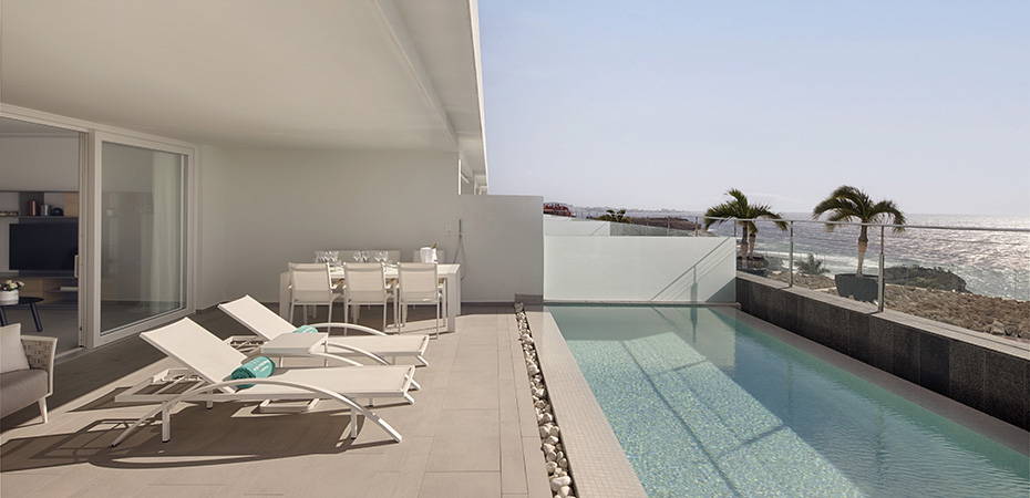 Deluxe Suite 2 Bedrooms with Pool - Royal Hideaway Corales Suites