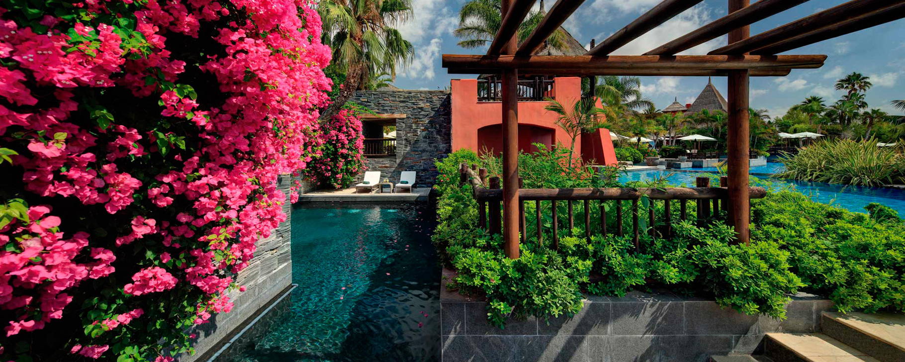 Thai Club - Asia Gardens Hotel & Thai Spa