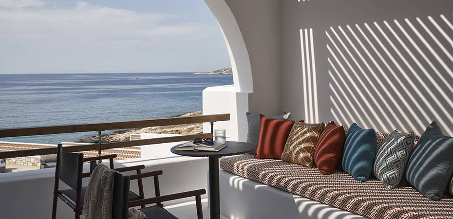Essence Suite - Andronis Minois