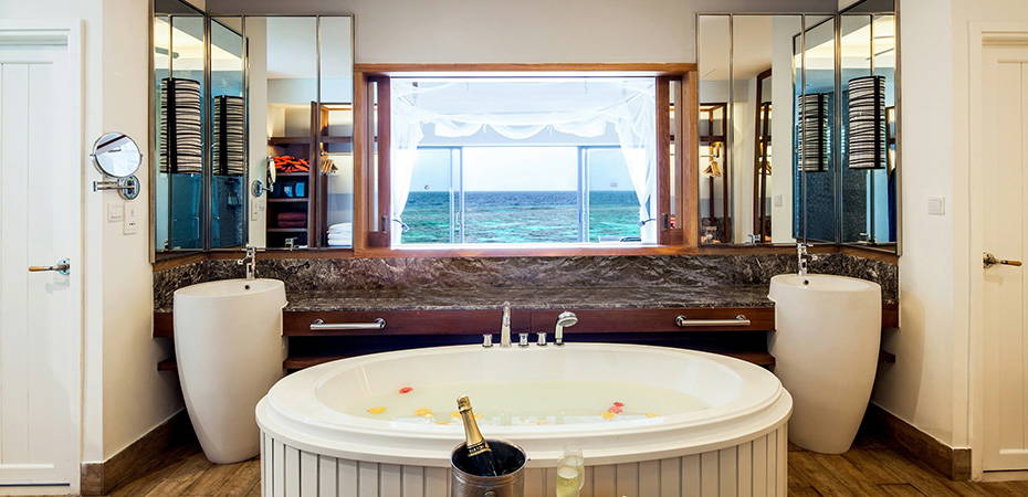 Reethi Muraka Overwater Villa - Machchafushi Island Resort & Spa Maldives, The Centara Collection