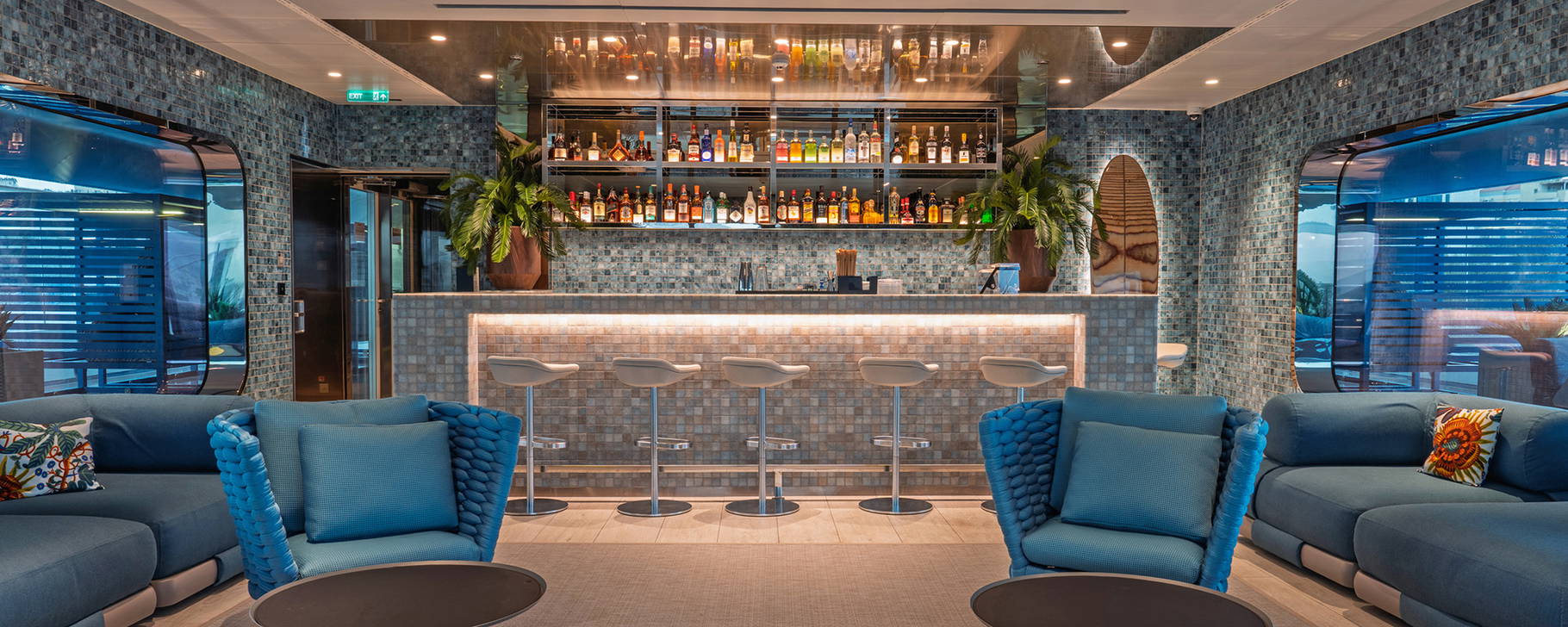 Sky Bar - Emerald Kaia