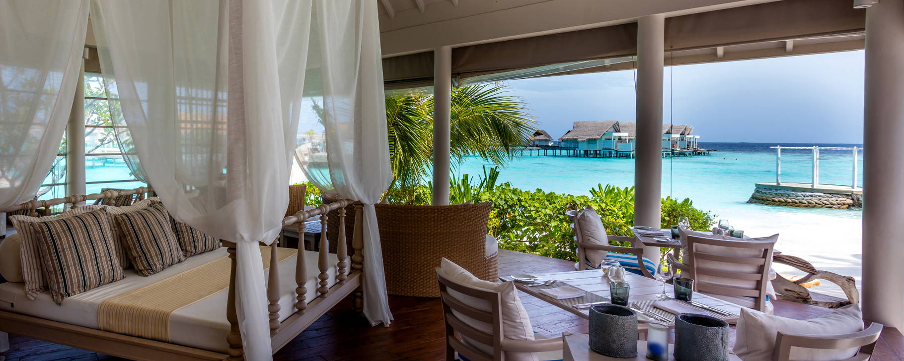 Restaurant Terrasse - Machchafushi Island Resort & Spa Maldives, The Centara Collection