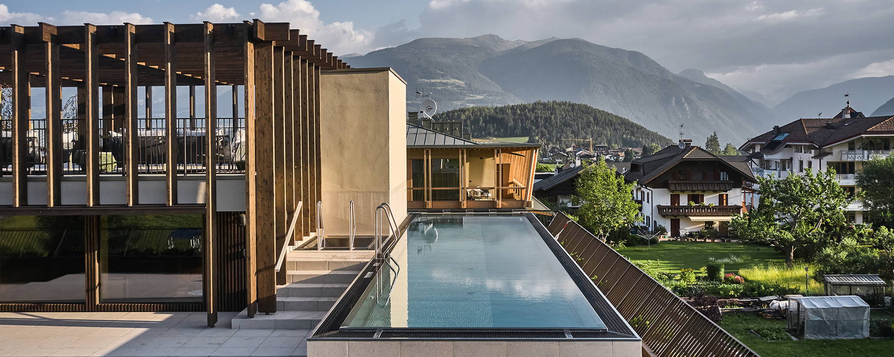 Rooftop-Pool - Falkensteiner Hotel Kronplatz
