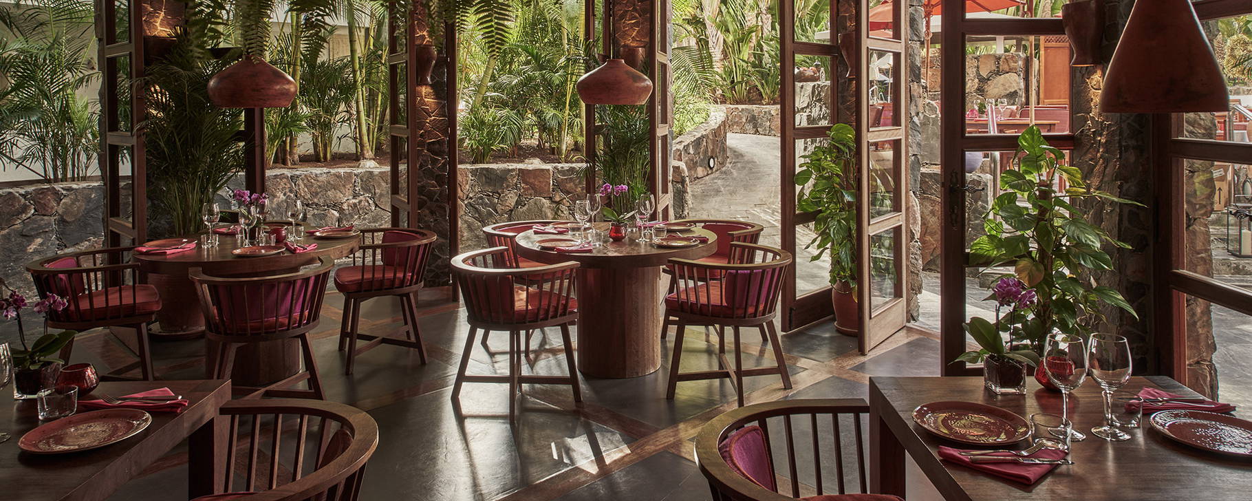 La Bodega - Seaside Palm Beach