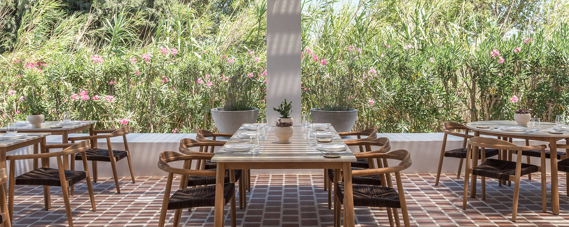 MR. E Restaurant - Parilio, a Member of Design Hotels, Paros
